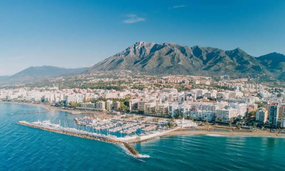 Superhosts Suites Estepona Guest house